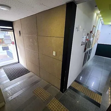 #503 Clean Room 3Min Ehwa Univ. Yonsei Univ Seogang